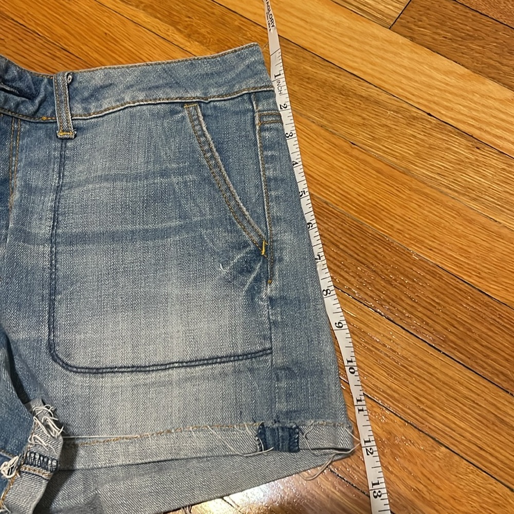 American Eagle denim shorts Women’s size 12 - Picture 5 of 6